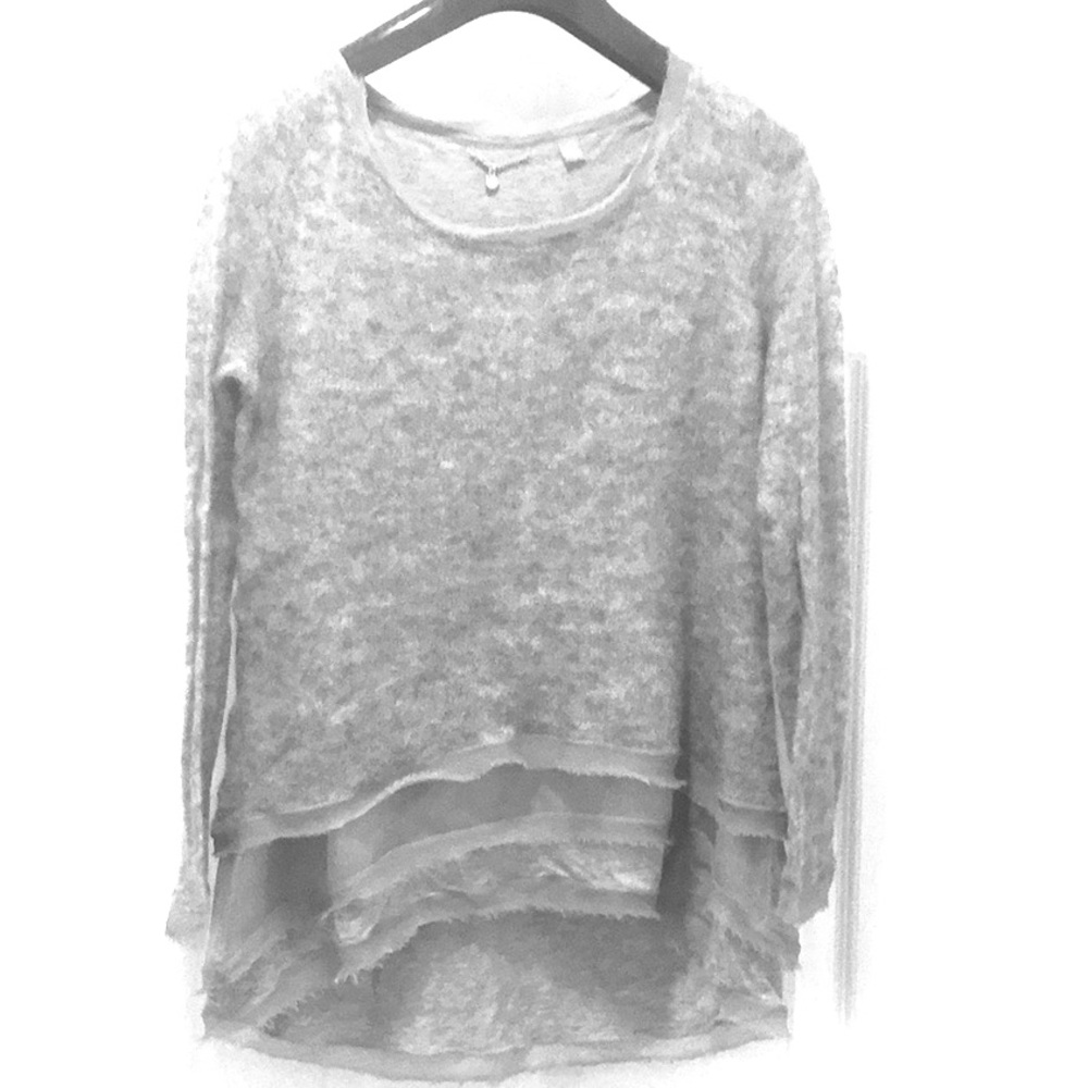 Anthropologie grey lightweight sweater top sz M